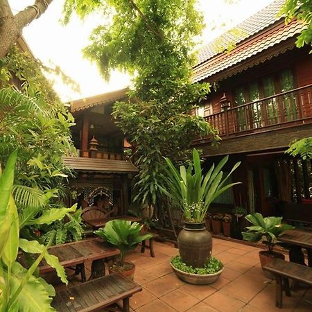 Baifern Homestay Ayutthaya Eksteriør billede