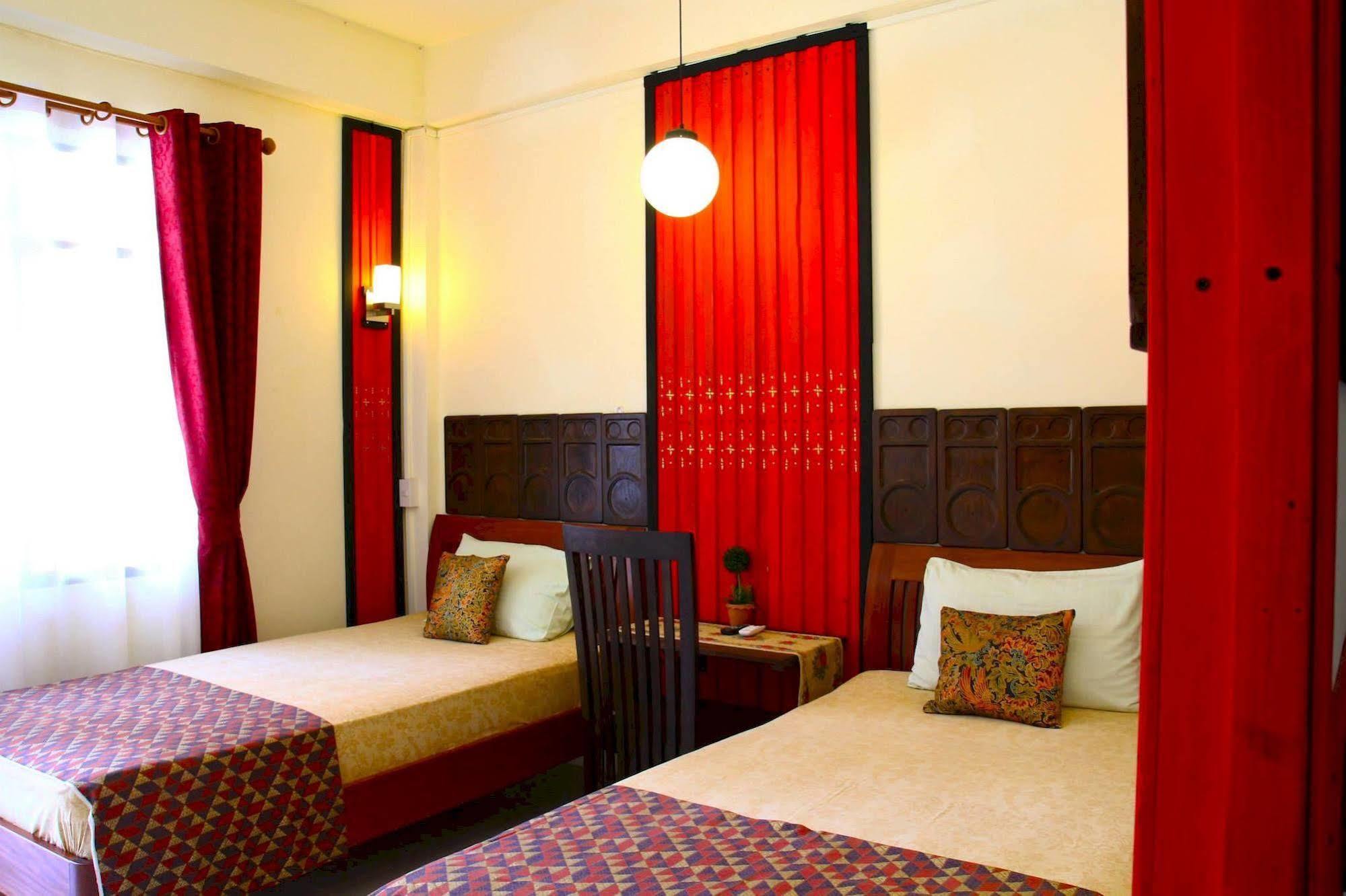 Baifern Homestay Ayutthaya Eksteriør billede