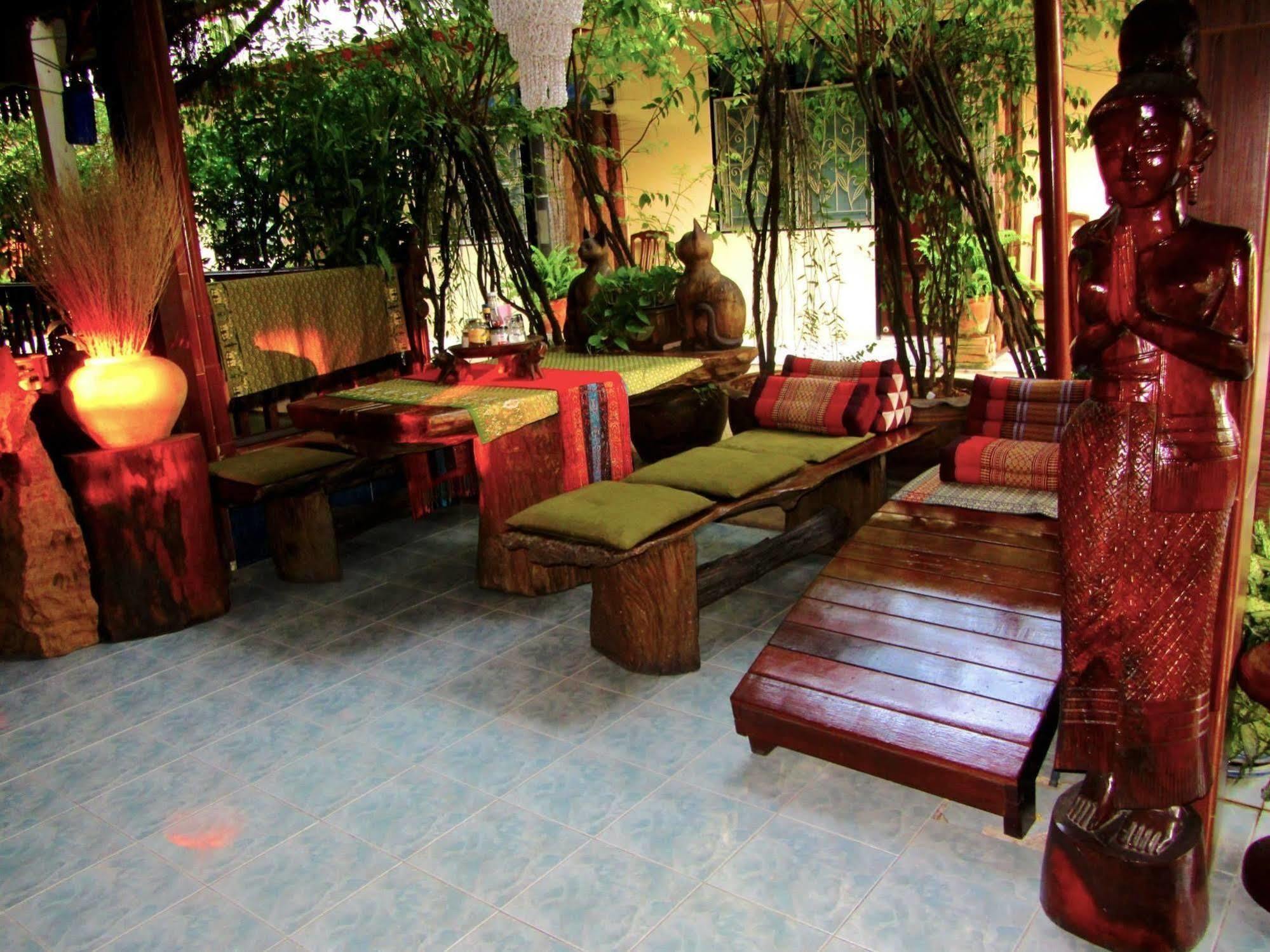 Baifern Homestay Ayutthaya Eksteriør billede